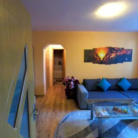 Happy Place :) Apartment Hunedoara