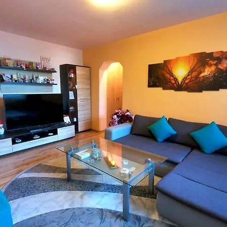 Happy Place :) Apartment Hunedoara